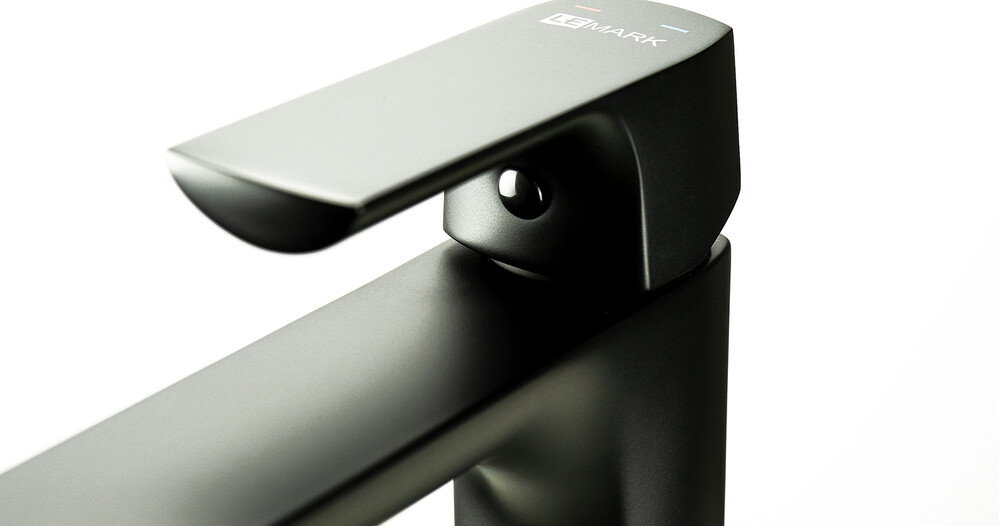 LM7209BL Ursus Смеситель для умывальника высокий монолитный, lдонный клапан Click/Clack, черный LEMARK