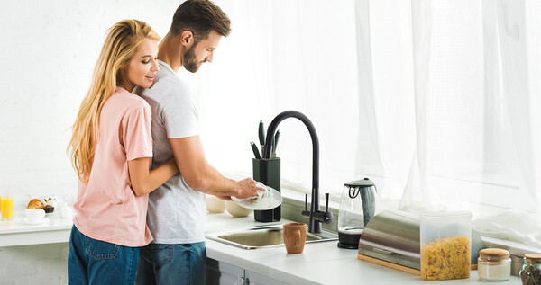 LM3075BL Comfort Смеситель для кухни, с гибким изливом, с подключением к фильтру питьевой воды, черный LEMARK