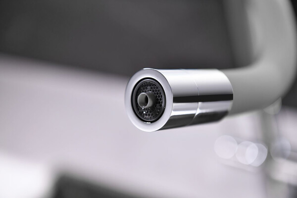 LM3075C-Gray Comfort Смеситель для кухни, с гибким изливом, с подключением к фильтру питьевой воды, хром/серый LEMARK