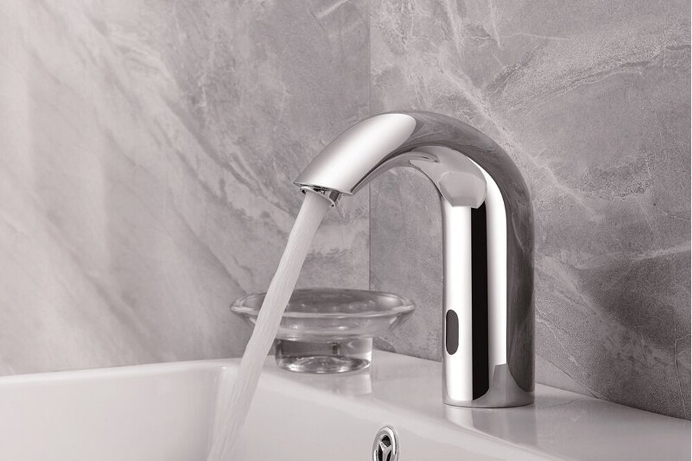 LM4652CE Project Смеситель для умывальника сенсорный, хром LEMARK