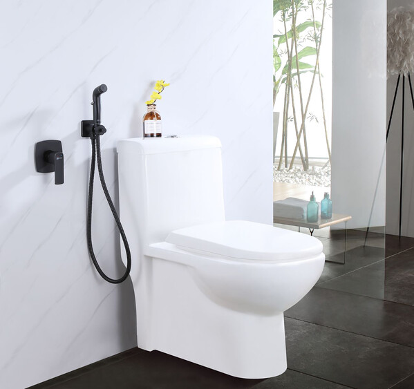 LM7219BL Ursus Смеситель с гигиеническим душем, встраиваемый, черный LEMARK