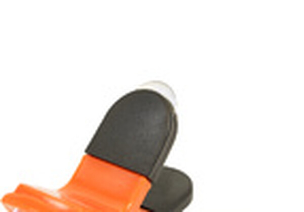 7068PBH Держатель кистей магнитный с открывалкой банок Sturm!