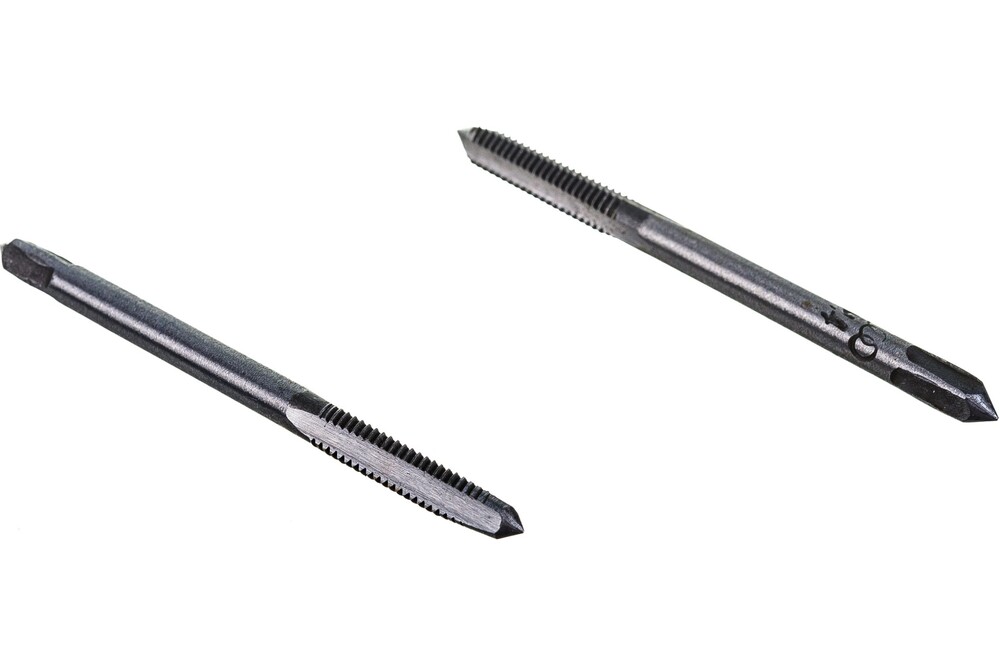 Метчики метрические ручные ТУНДРА, М4 х 0.7 мм, комплект из 2 шт. 2705902