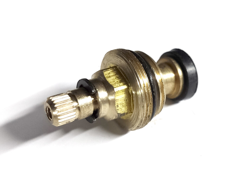 Кран-букса 1/2 " 8*24 рез./под крест/ АКЦИЯ!!! ЦЕНА СНИЖЕНА