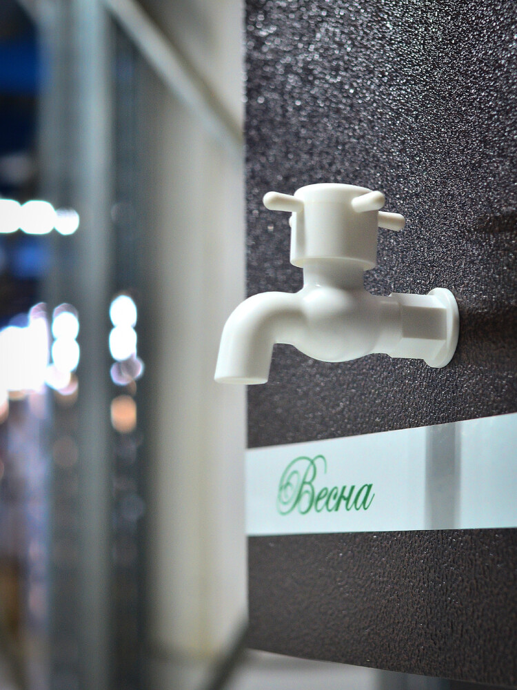 Умывальник "Весна" МИНИ с ЭВН (мойка Пластик 42*37, бак 11л) 1,25кВт медь