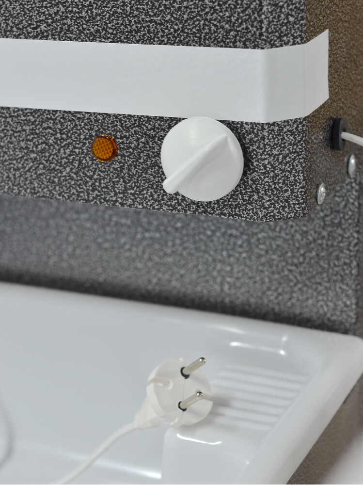 Умывальник "Весна" с ЭВН (мойка Пластик 40*50, бак 17л) 1,25кВт серебро