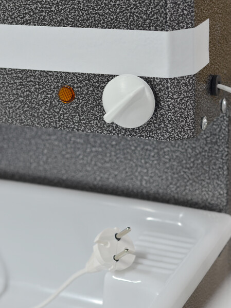 Умывальник "Весна" с ЭВН (мойка Пластик 40*50, бак 17л) 1,25кВт серебро