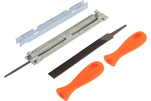 Набор для заточки цепей пил ТУНДРА, шаг 3/8", паз 1.5 мм, два напильника, две плашки 7067283