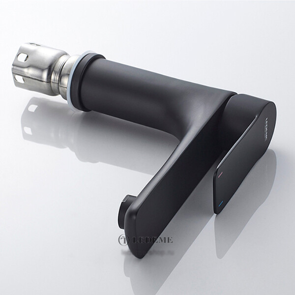 71018B Смеситель Тюльпан LEDEME НЕРЖАВЕЙКА (черный)