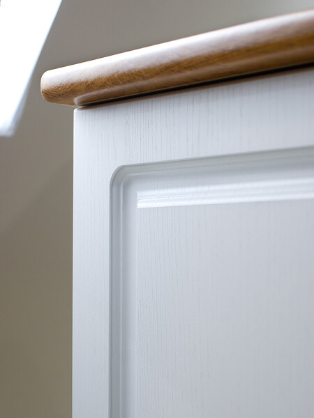 Рабочий стол 40 Ясень Белый (1 дверь) фасад МДФ столешница цвет (Дуб Вотан) SANTREK HOME