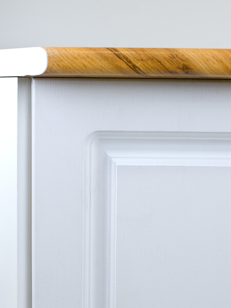 Рабочий стол угловой 85*85 (1 дверь) Ясень Белый фасад МДФ столешница цвет (Дуб Вотан) SANTREK HOME