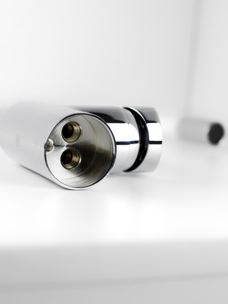 Смеситель Кухня SANTREK AQUA-1010 "PRESTIGE" (SAP-1010)  шар. d-35 с силиконовым изливом, Белый/Хром