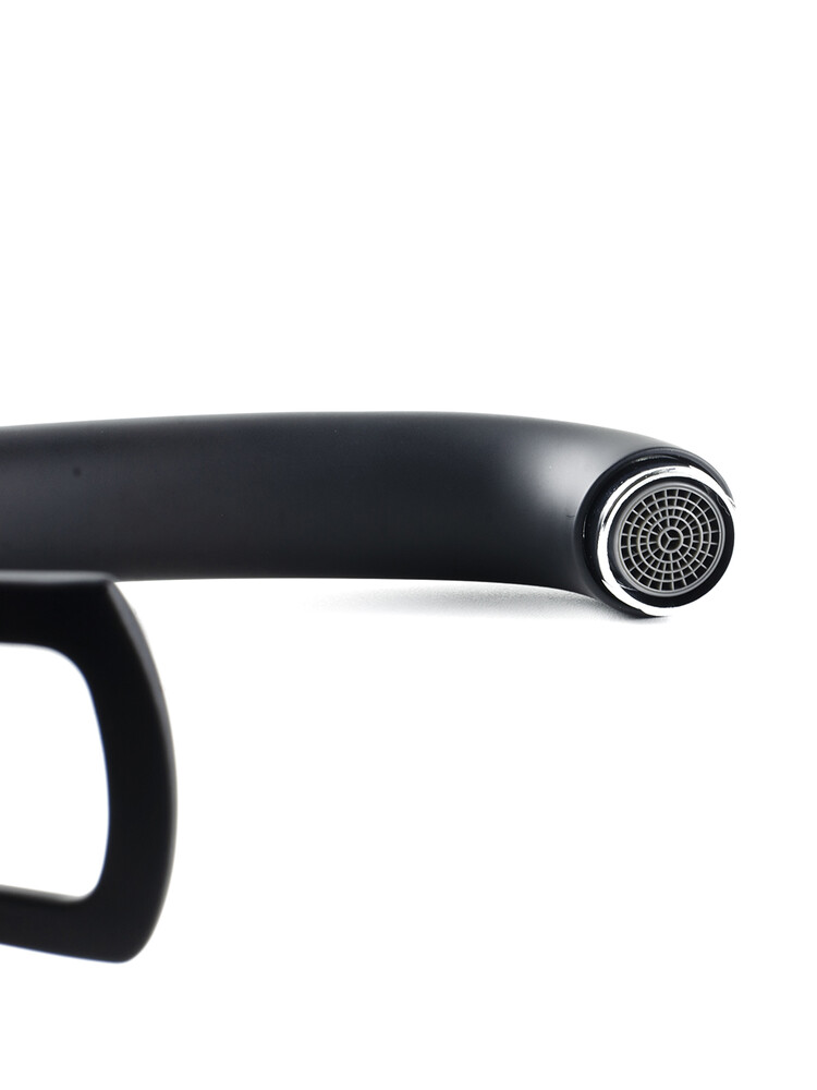 Смеситель Кухня SANTREK AQUA-1020 "PRESTIGE" (SAP-1020)  шар. d-40 Макси, Черный