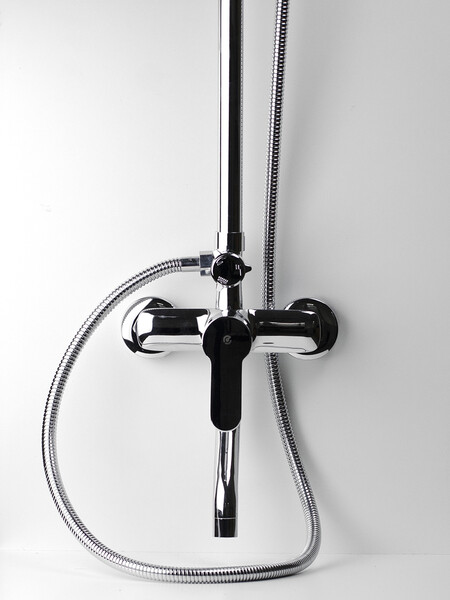 Душевая система SANTREK AQUA-1200 "PRESTIGE" (SAP-1200)  шар. d-35 с верхним душем и смесителем (хром)