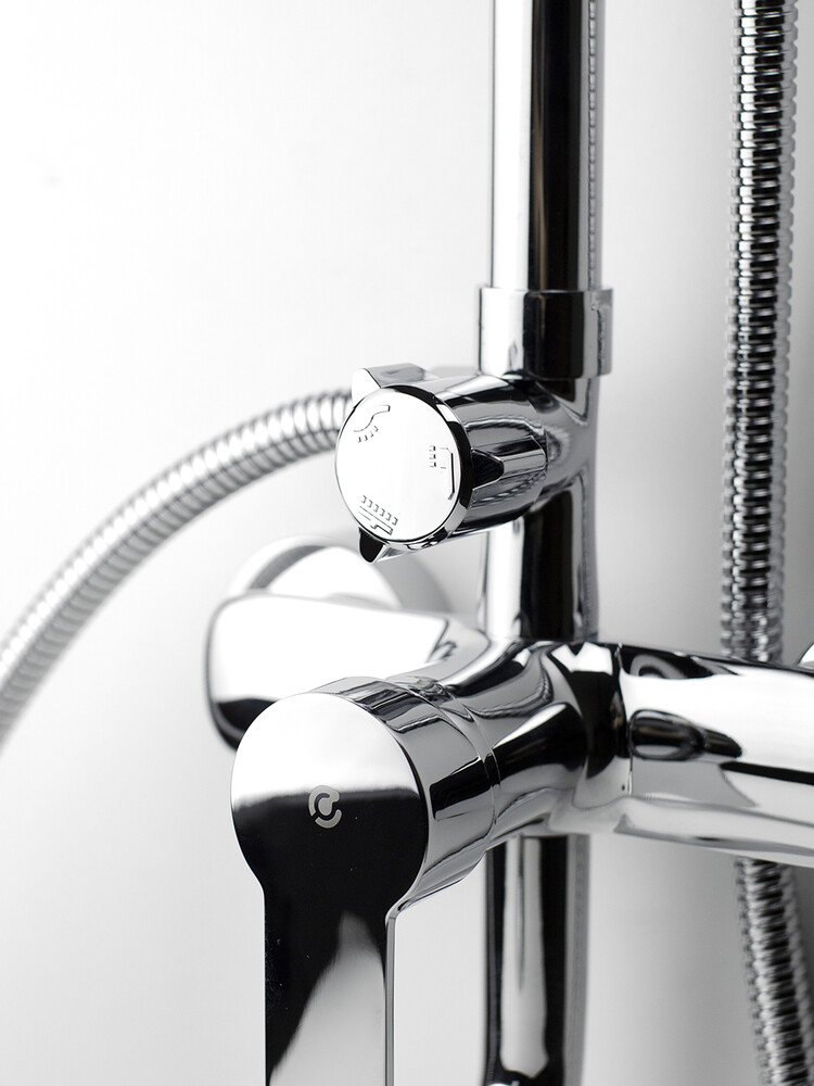 Душевая система SANTREK AQUA-1200 "PRESTIGE" (SAP-1200)  шар. d-35 с верхним душем и смесителем (хром)