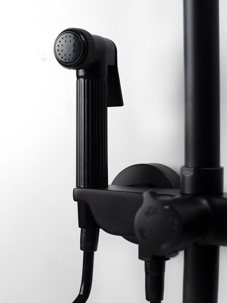  Душевая система SANTREK AQUA-1215 "PRESTIGE" (SAP-1215)  шар. d-35 с верхним душем, смесителем, гигиен лейкой и полочкой (черный)   СНИЖЕНА ЦЕНА !!!