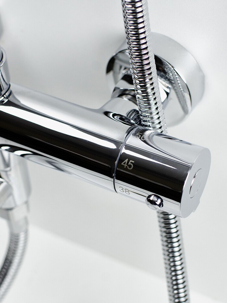 Душевая система SANTREK AQUA-1220 "PRESTIGE" (SAP-1220)  термостатическая, с верхним душем и смесителем (хром) переключение на душ поворотом излива