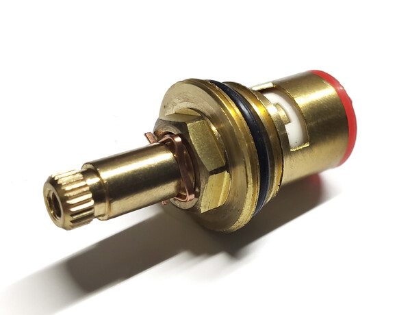 Кран-букса 1/2 " 8*24 м/к /под крест/