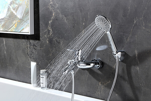 LM3254C Atlantiss Смеситель для ванны с коротким изливом, хром LEMARK