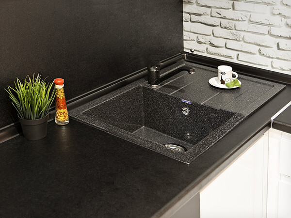 Мойка для кухни GranFest Композит QUADRO 780L чаша+крыло 770*495 мм (Q-780L черный)