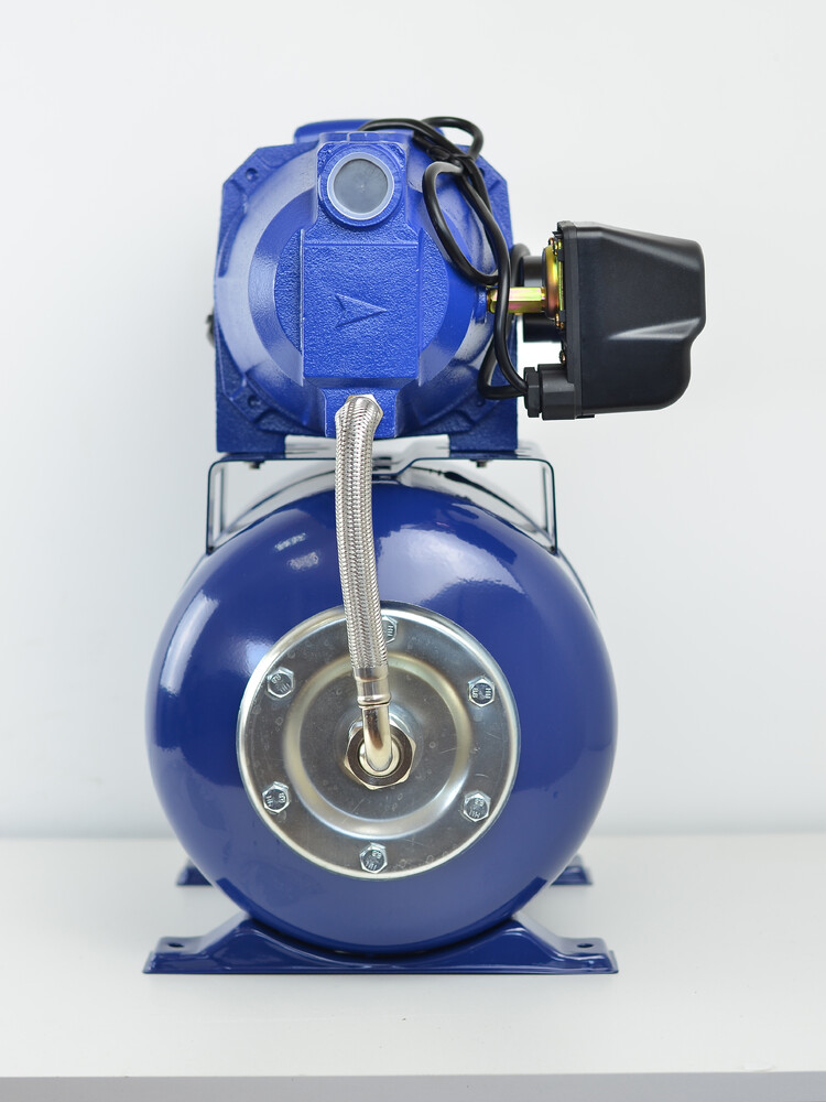 Насосная станция SANTREK AQUA JET 100 А чуг.корп.,0,75кВт, выс.под. 35м., глубина всасывания 9м,произ. 2760 л/ч, ГА 24л