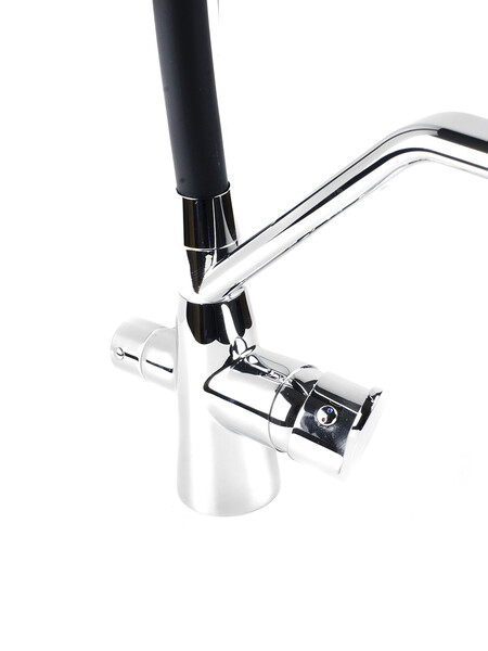  Смеситель Кухня SANTREK AQUA-1037 "PRESTIGE" (SAP-1037) шар. d-35 с гибким силиконовым изливом, с подключением фильтра питьевой воды (черный/хром)