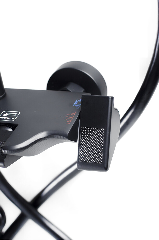 Душевая система SANTREK AQUA-1290 PRESTIGE (SAP-1290)  шар. d-28 с верхним душем, смесителем, гигиен лейкой (черный)