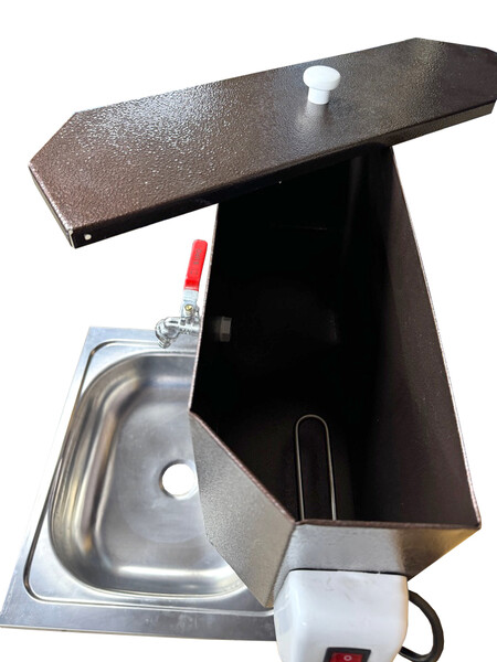 Умывальник навесной с ЭВН (нерж. мойка 40*50,V-бака 17л.) 1,25кВт МЕДЬ, кран силумин (2 места)