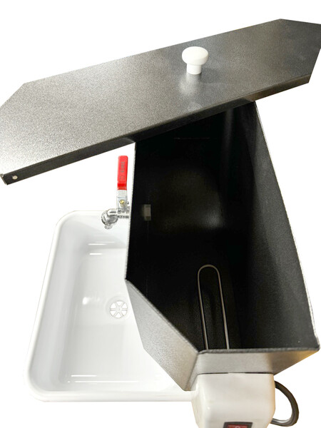 Умывальник навесной с ЭВН (пластмас. мойка 40*50,V-бака 17л.) 1,25кВт СЕРЕБРО, кран силумин (2 места)