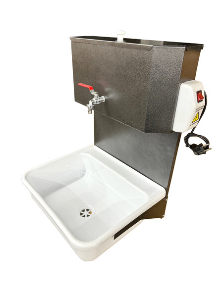 Умывальник навесной с ЭВН (пластмас. мойка 40*50,V-бака 17л.) 1,25кВт СЕРЕБРО, кран силумин (2 места)