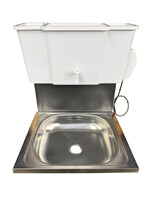 Умывальник навесной Водолей с ЭВН ПЛАСТ. БАЧОК (нерж. мойка 40*50,V-бака 17л.) 1,25кВт СЕРЕБРО, кран пластик (2 места)