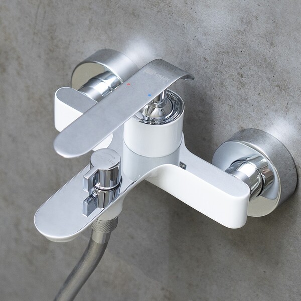 LM4934CW Melange Смеситель для ванны с коротким изливом, хром/белый LEMARK 