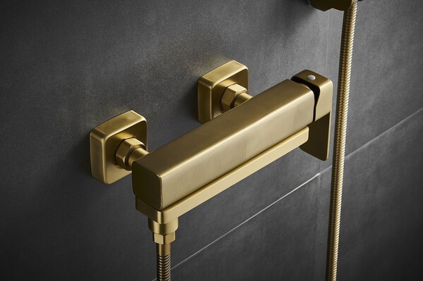 FS8724-22C (Смеситель для ванны Fmark )