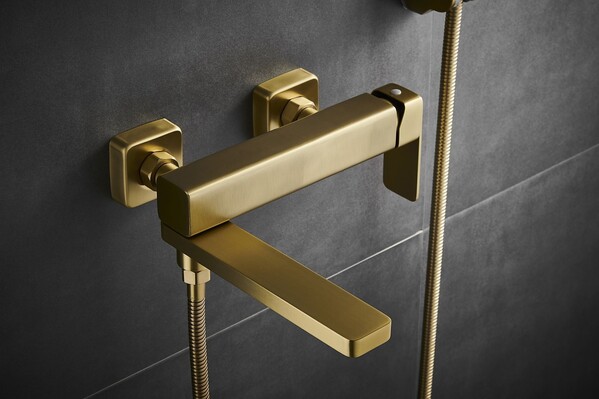 FS8724-22C (Смеситель для ванны Fmark )