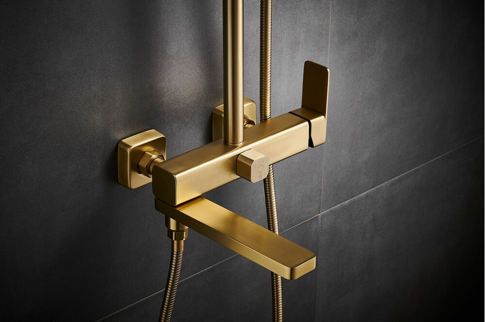 FS8745-22C (Душевая стойка Fmark FS8745-22C)