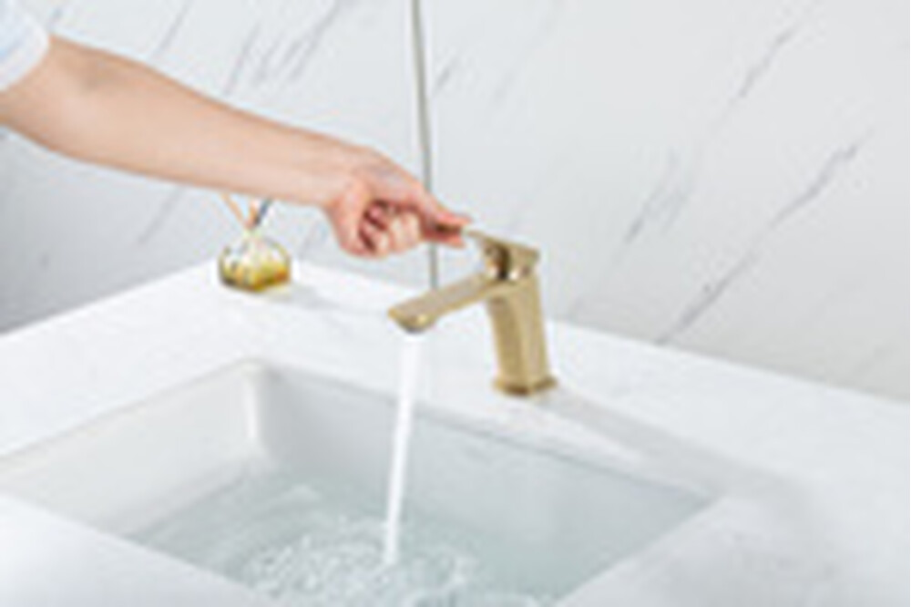 1087-3 Смеситель Тюльпан Frap. шар на гайке, (сатин золотой)