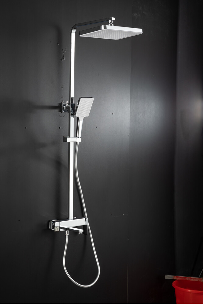 2490 Душевая система Frap со смесителем и тропическим душем (хром)