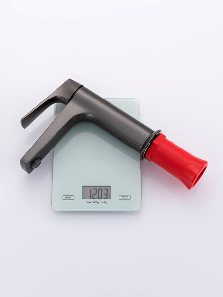 R07.10.09 Смеситель для умывальника RAGLO (графит)