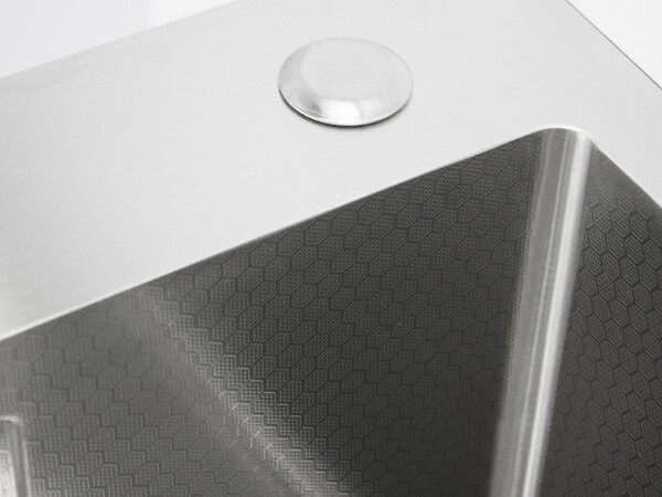 Мойка нерж врезная SANTREK AQUA PRO 600х500х220 т 3,0 ДЕКОР САТИН D6050HDS (+ сифон + дозатор) + КОЛАНДЕР 440х220 В ПОДАРОК!!!