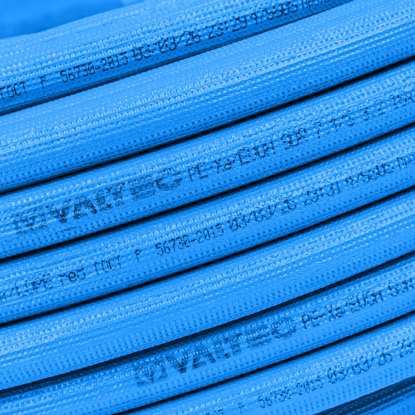 Труба из сшитого полиэтилена PEX-EVOH d16х2.2мм (для теплых полов) VALTEC в теплоизоляции 6мм (синяя) (VA1622.4.R06B.100) в БУХТЕ 100м