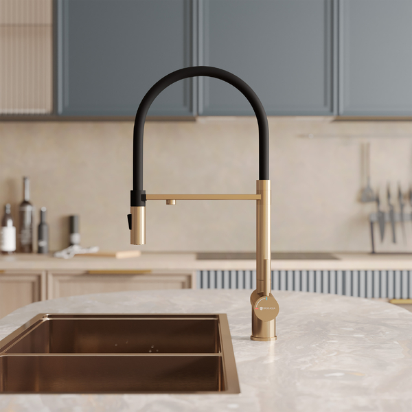 Смеситель кухня гибкий излив с подключением к фильтру воды GROSS AQUA Сталь (Neosteel) GA 3188611SSMGB золото/чёрный