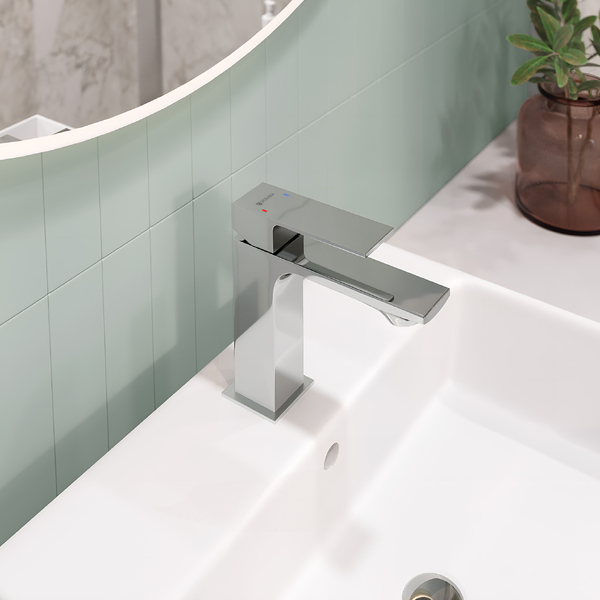 Смеситель для умывальника GROSS AQUA Грани (Edge) 6210880C