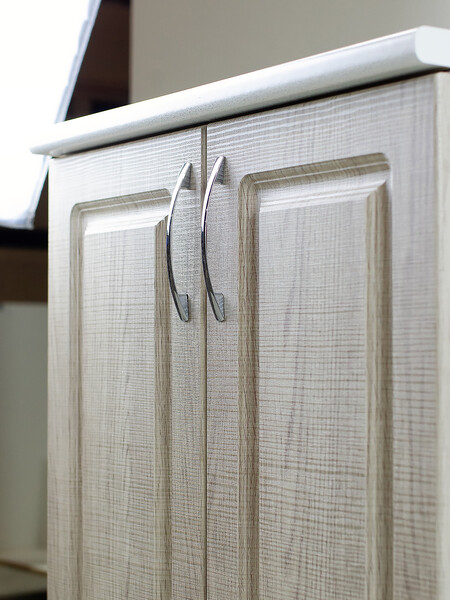 Рабочий стол 60 Сакура (2 двери) фасад МДФ столешница цвет (САХАРА) SANTREK HOME