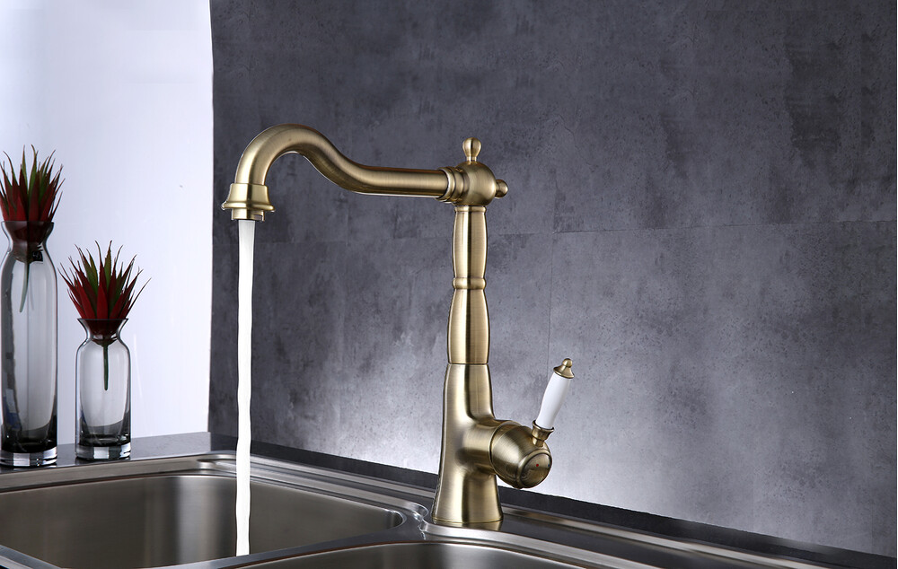 LM4805B Villa Смеситель для кухни с высоким поворотным изливом, бронза LEMARK