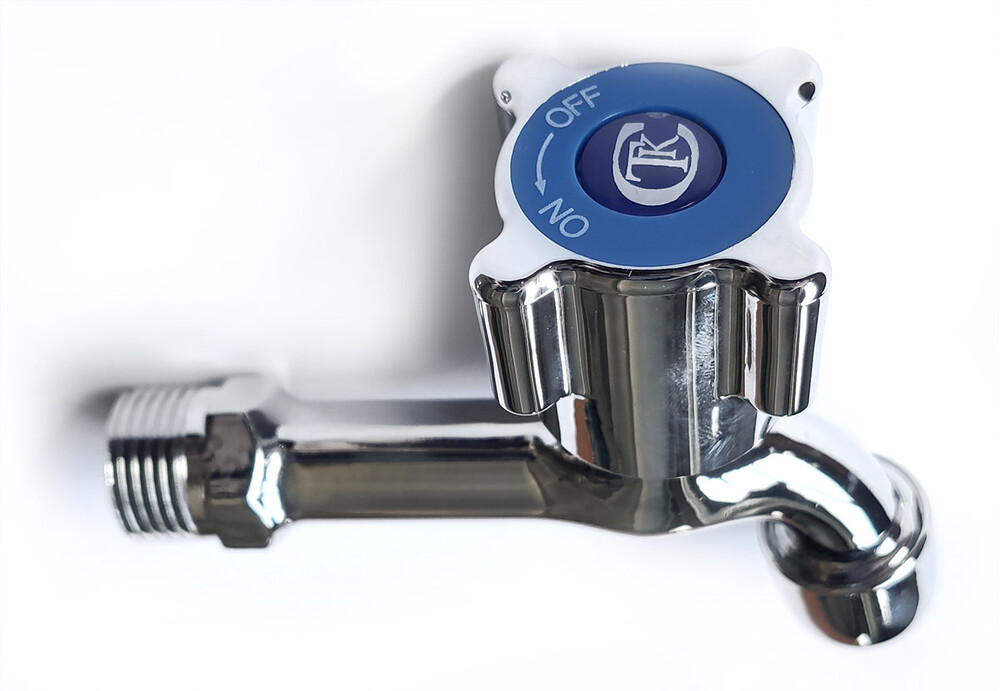 Кран водоразборный 1/2" с аэратором (ХРОМ) SANTREK AQUA-1009